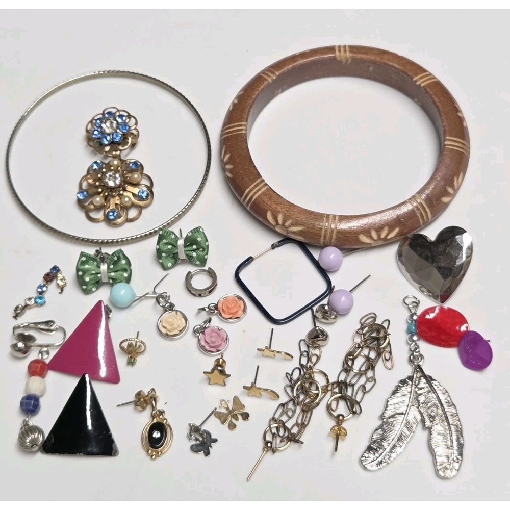 Vintage Estate 80's Bold Colorful Mixed Costume Jewelry Lot Enamel Metal Wood